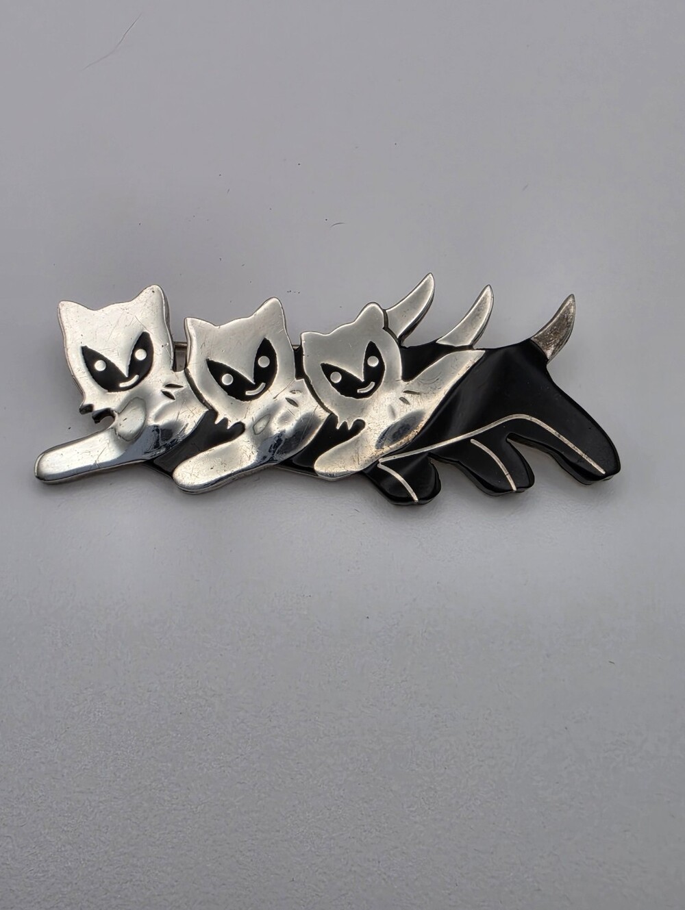 Taxco Modernist .925 Sterling Silver Enameled Triple Cat Brooch TO-57